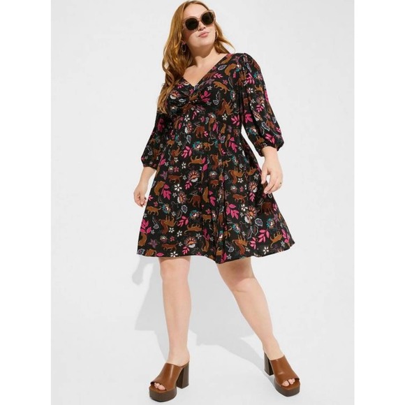 Torrid Women's Black Floral Rayon Slub Balloon Sleeve Twist Front Mini Dress NWT - Picture 1 of 5